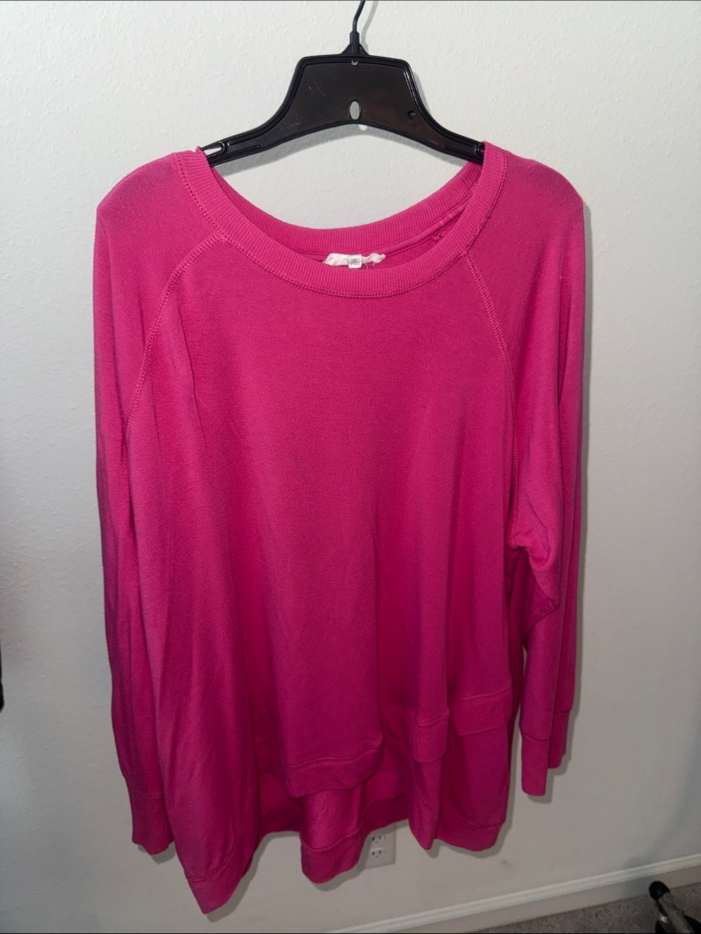 Workshop Republic Clothing Women's Crewneck Sweatshirt - Hot Pink